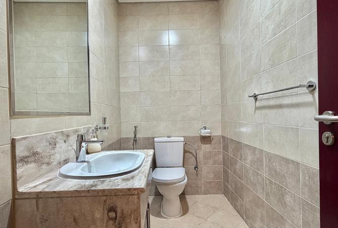 982038 - Property Image 2