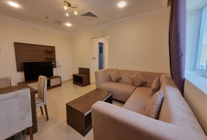 988432 - Property Image 2