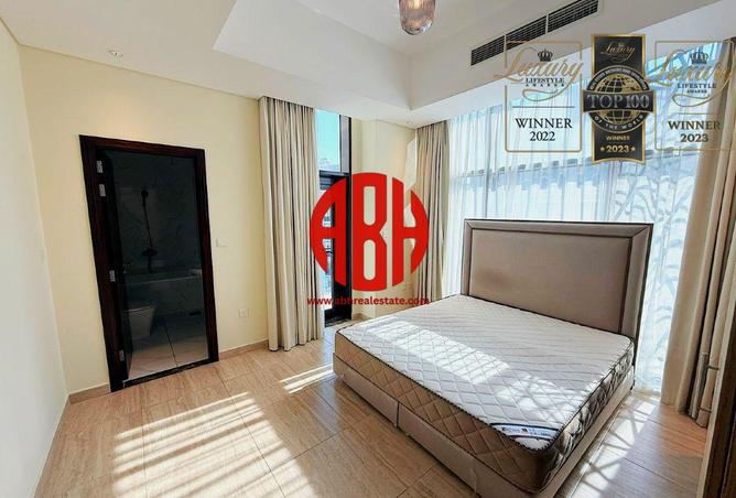 965926 - Property Image 3