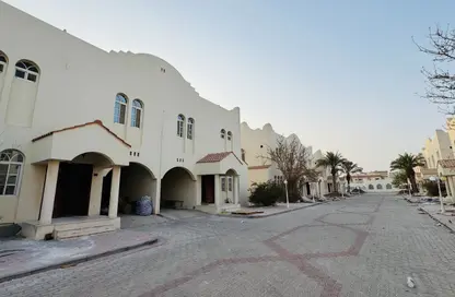 مجمع سكني - 5 غرف نوم - 4 حمامات للايجار في الثمامة - الثمامة - الدوحة