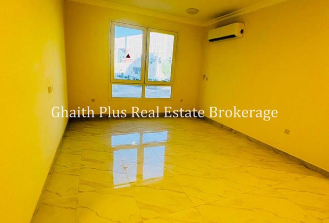 993618 - Property Image 2