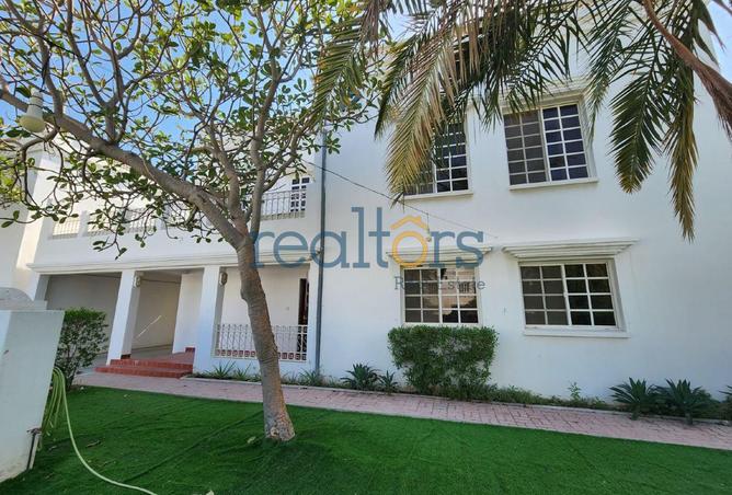 995583 - Property Image 2