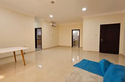 Apartment - 2 Bedrooms - 2 Bathrooms for rent in Al Nasr Street - Al Nasr - Doha