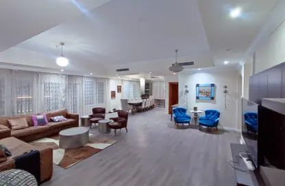 Apartment - 3 Bedrooms - 4 Bathrooms for rent in West Porto Drive - Porto Arabia - The Pearl Island - Doha
