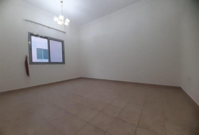 979267 - Property Image 2