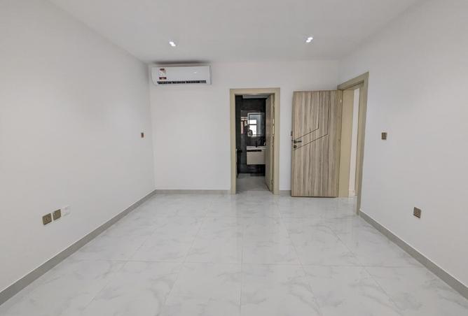 964084 - Property Image 3