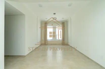 شقة - 2 غرف نوم - 3 حمامات للايجار في مجمع الفنار - الوعب - الوعب - الدوحة