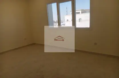 Empty Room image for: Apartment - 2 Bedrooms - 2 Bathrooms for rent in Al Kheesa - Al Kheesa - Umm Salal Mohammed, Image 1