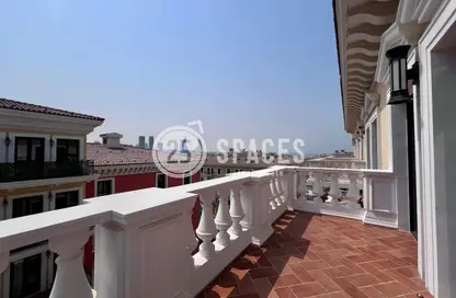 Apartment - 1 Bedroom - 2 Bathrooms for rent in Carnaval - Qanat Quartier - The Pearl Island - Doha