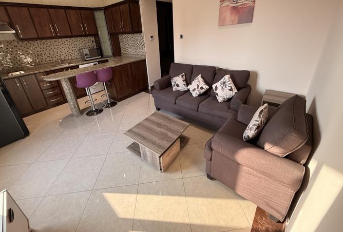 991397 - Property Image 3