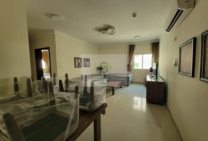 954654 - Property Image 2