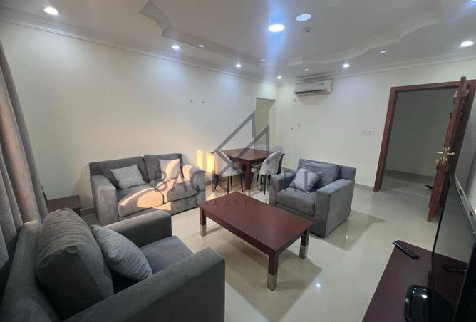 983871 - Property Image 2