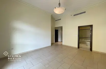 Apartment - 3 Bedrooms - 4 Bathrooms for rent in Nobili - Qanat Quartier - The Pearl Island - Doha