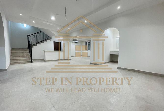 991167 - Property Image 2