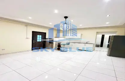 Apartment - 1 Bedroom - 1 Bathroom for rent in Onaiza Street - Diplomatic Area - Doha