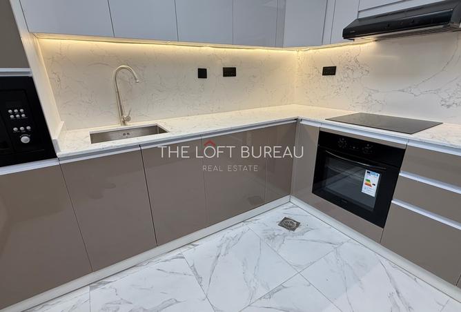 888017 - Property Image 3