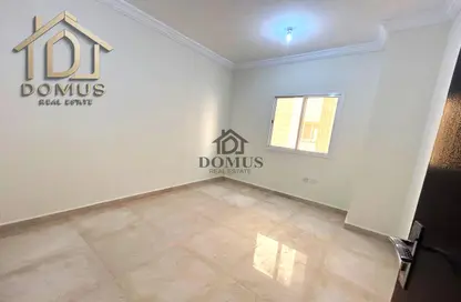 Apartment - 2 Bedrooms - 2 Bathrooms for rent in Al Zubair Bakkar Street - Al Sadd - Doha