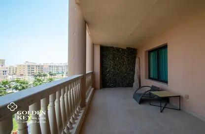 Apartment - 1 Bedroom - 2 Bathrooms for sale in West Porto Drive - Porto Arabia - The Pearl Island - Doha