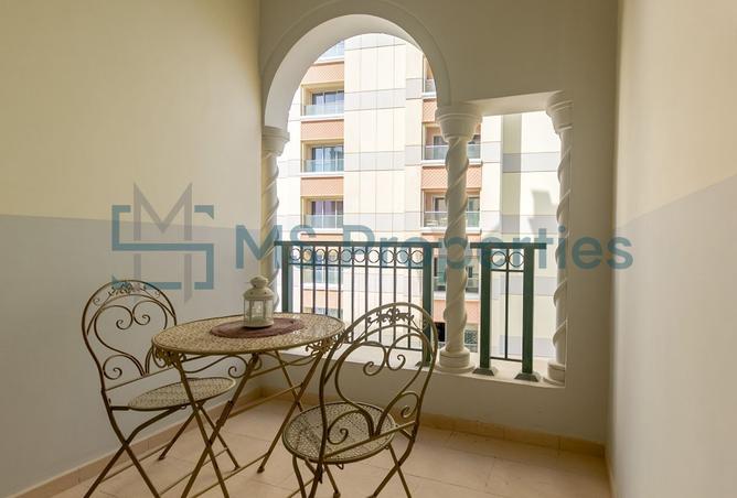 932584 - Property Image 3