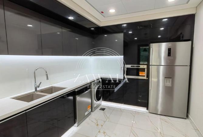 951244 - Property Image 3