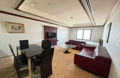 Living / Dining Room image for: Apartment - 1 Bathroom for rent in East Porto Drive - Porto Arabia - The Pearl Island - Doha, Image 1