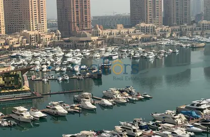 Apartment - 2 Bedrooms - 3 Bathrooms for rent in Tower 7 (Ferrari Tower) - Porto Arabia - The Pearl Island - Doha
