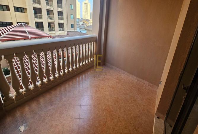 965744 - Property Image 3