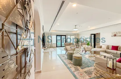 Apartment - 2 Bedrooms - 3 Bathrooms for rent in East Porto Drive - Porto Arabia - The Pearl Island - Doha