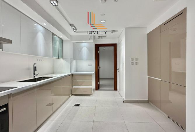 976419 - Property Image 3