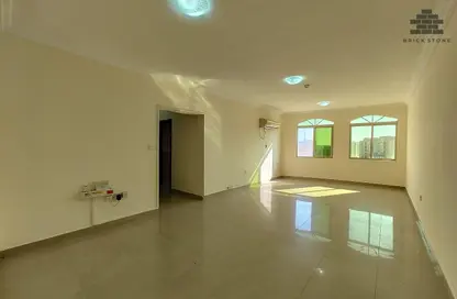 شقة - 2 غرف نوم - 2 حمامات للايجار في شارع السد - السد - الدوحة