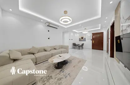 Apartment - 1 Bedroom - 2 Bathrooms for rent in Umm Ghwailina Comm - Umm Ghuwalina - Umm Ghuwailina - Doha