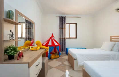 Apartment - 2 Bedrooms - 2 Bathrooms for rent in Ezdan Village 31 - Ezdan Village - Al Wakra