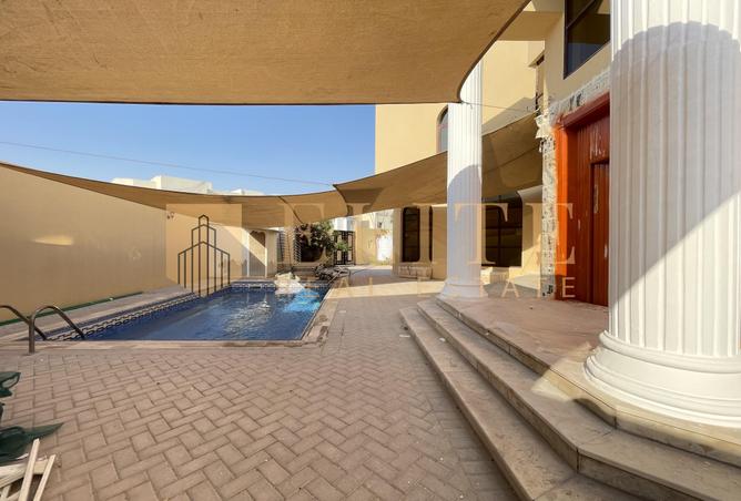 963784 - Property Image 3