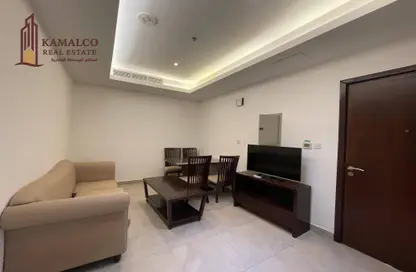 Apartment - 2 Bedrooms - 2 Bathrooms for rent in Umm Ghwailina Comm - Umm Ghuwalina - Umm Ghuwailina - Doha