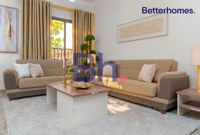 906089 - Property Image 2