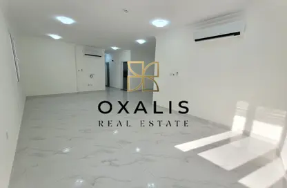 Apartment - 2 Bedrooms - 3 Bathrooms for rent in Al Jazi Compound - Bin Omran - Fereej Bin Omran - Doha