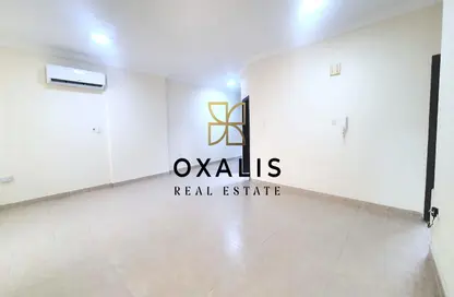 Apartment - 2 Bedrooms - 3 Bathrooms for rent in New Al Ghanim - Al Ghanim - Doha