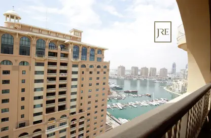 Apartment - 2 Bedrooms - 3 Bathrooms for rent in Tower 24 - Porto Arabia - The Pearl Island - Doha