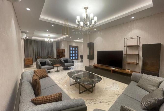 977039 - Property Image 2