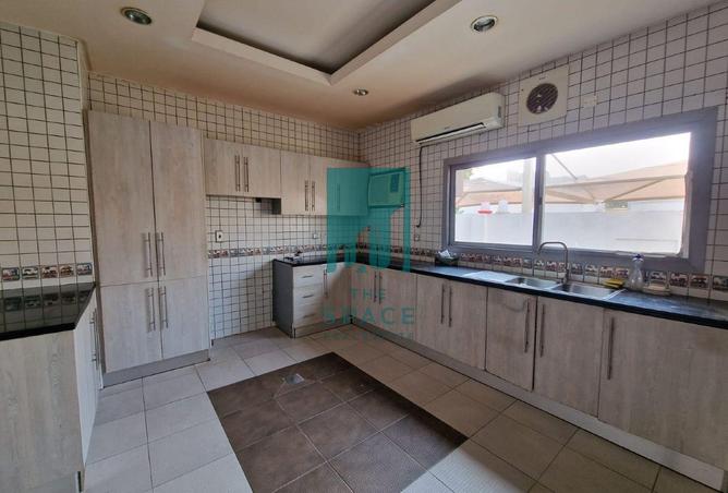 995747 - Property Image 3