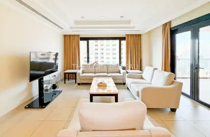 Apartment - 2 Bedrooms - 3 Bathrooms for rent in West Porto Drive - Porto Arabia - The Pearl Island - Doha