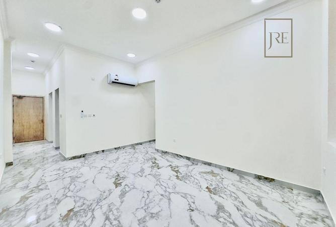 981247 - Property Main Image