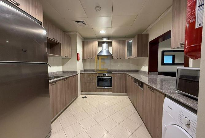 982631 - Property Image 2