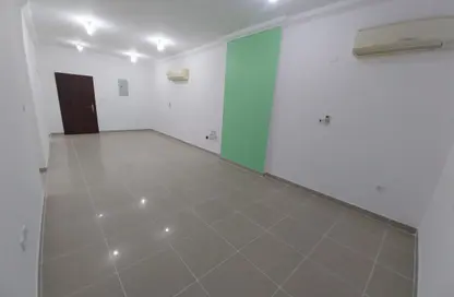 Apartment - 2 Bedrooms - 2 Bathrooms for rent in Al Jazeera Street - Fereej Bin Mahmoud North - Fereej Bin Mahmoud - Doha
