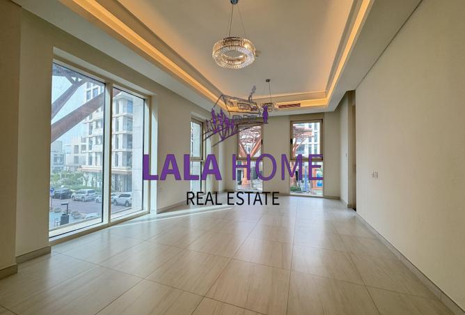 916487 - Property Image 2