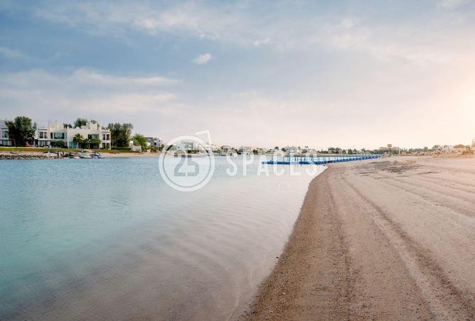 905380 - Property Image 2