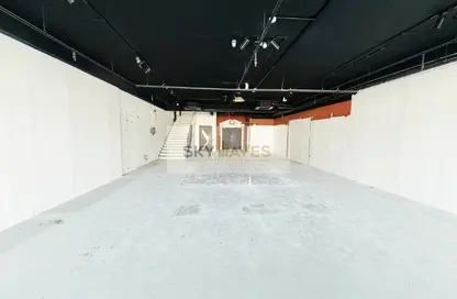 محل - استوديو - 1 حمام للايجار في العين كومباوند 1 - عين خالد - الدوحة