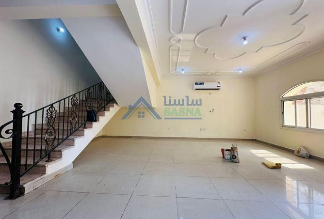 945076 - Property Image 2
