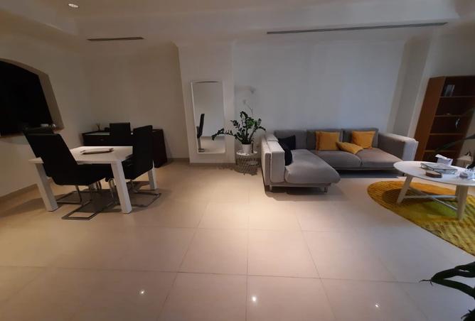 987462 - Property Image 2