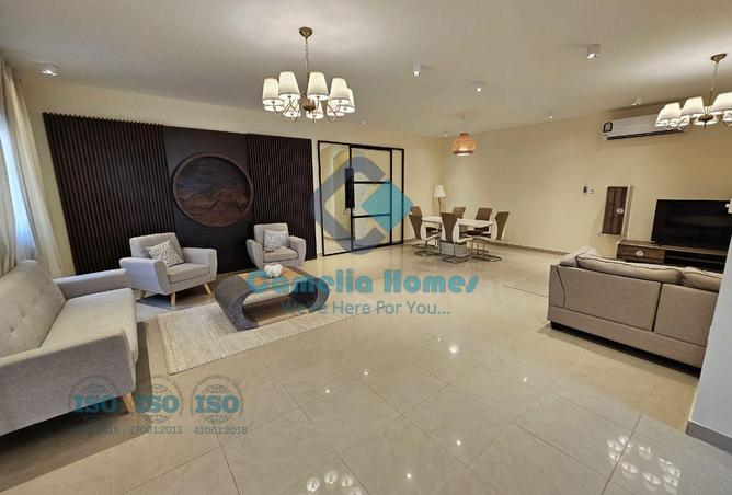 937076 - Property Image 2